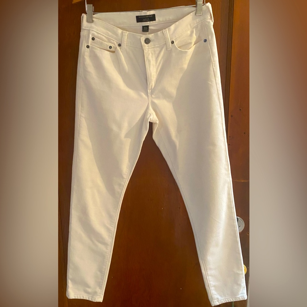 Banana Republic skinny corduroy’s